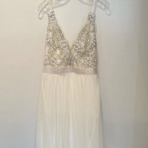 Truvelle Alexandra Size 6 Sample